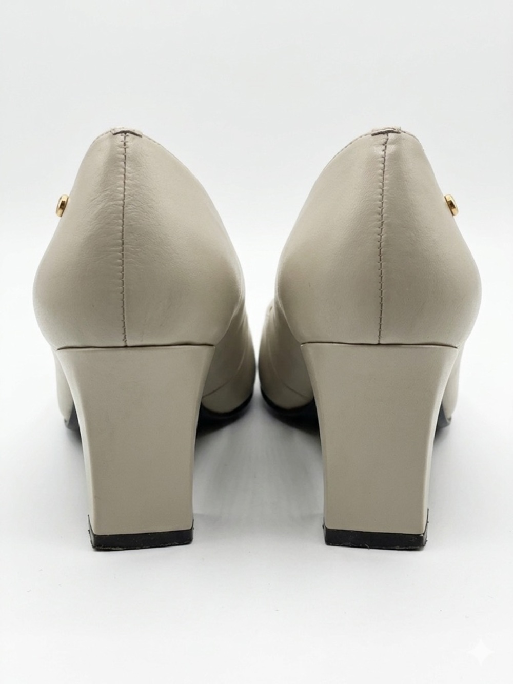 Etienne Aigner G-OLGA Beige Leather Square Toe Block Heel Pumps 8M - Picture 3 of 12